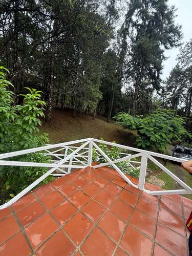 VENTA DE CASA REBAJADA EN CERRO AZUL PARA INVERTIR O VIVIR