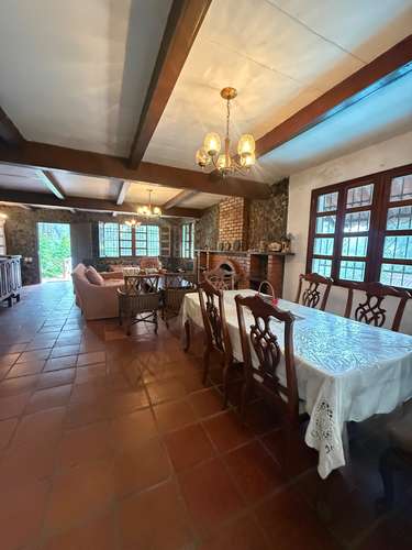 VENTA DE CASA REBAJADA EN CERRO AZUL PARA INVERTIR O VIVIR