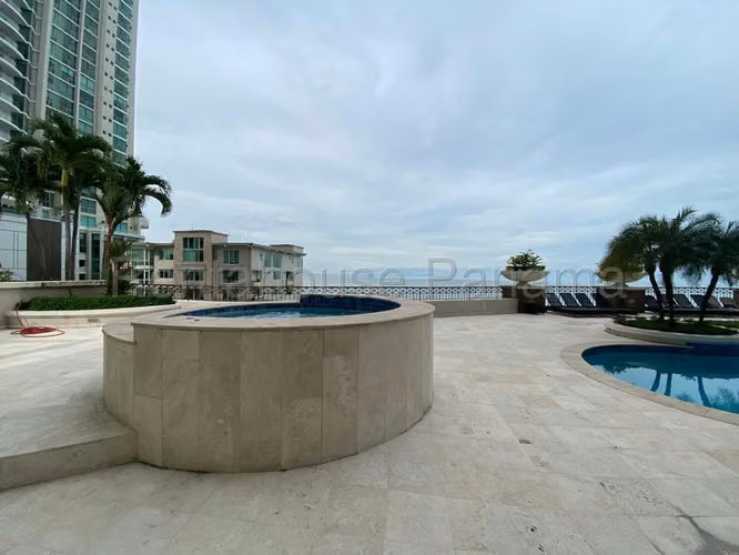 Venta de Apartamento de 395 m2 en PH Pacific Point Torre 200, Punta Pacífica 26-4164GG