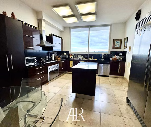 Venta exclusivo apartamento en Costa del Este - Vista al mar