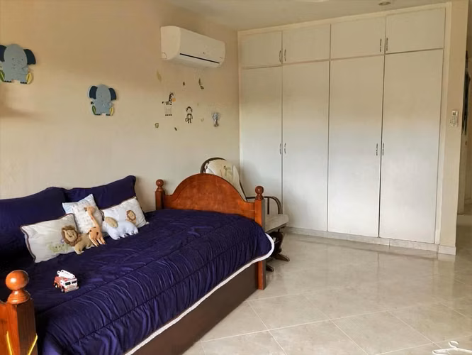 SE VENDE HERMOSO Y ESPACIOSO DUPLEX EN EL AVANCE 1, BETANIA de 430.00 m2 - Imagen 13