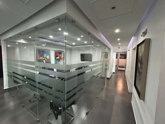 ALQUILER DE OFICINA DE 180 m2 EN OBARRIO, PH OFFICE ONE - Imagen 19