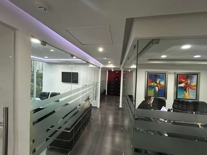ALQUILER DE OFICINA DE 180 m2 EN OBARRIO, PH OFFICE ONE - Imagen 17