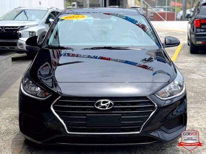 Hyundai Accent Solaris 2023 Automática EE8894