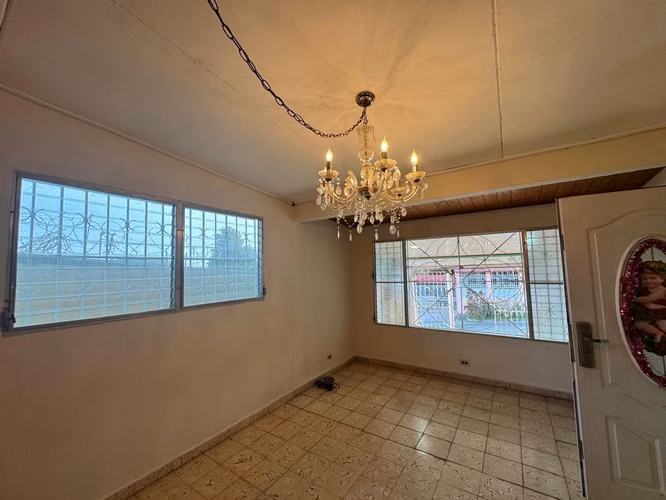 VENTA DE CASA EN CERRO VIENTO