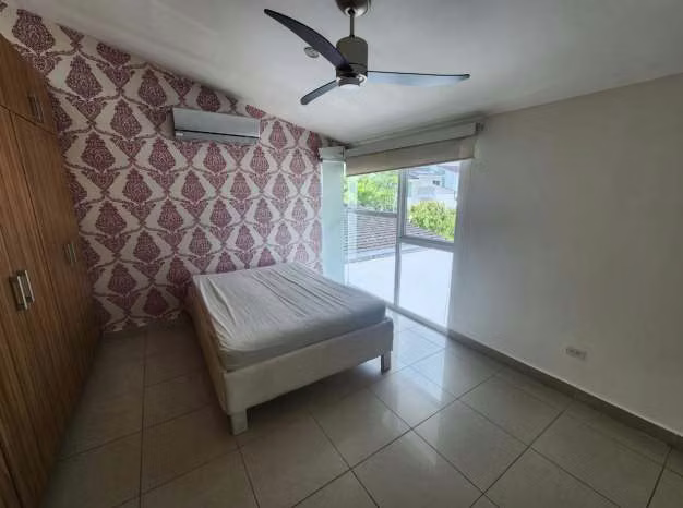 ALTOS DE PANAMÁ /HORIZONTES S/ 4 HABITACION / 410 M /4 BAÑO / DUPLEX