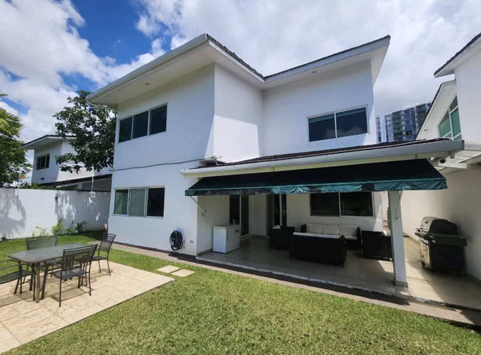 ALTOS DE PANAMÁ /HORIZONTES S/ 4 HABITACION / 410 M /4 BAÑO / DUPLEX