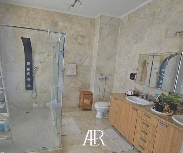 Vendo apartamento con vista al mar en Punta Pacifica