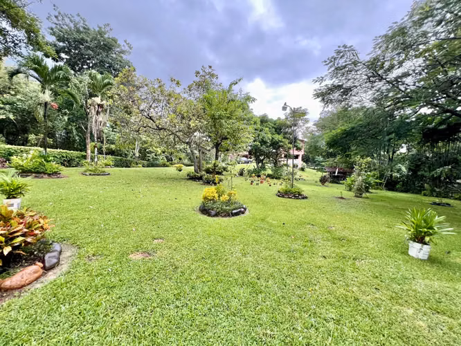 LA PINTADA FINCA CON CASA EN VENTA