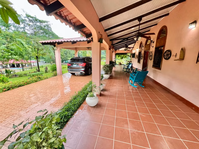 LA PINTADA FINCA CON CASA EN VENTA
