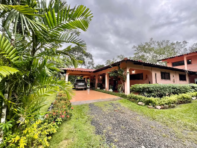 LA PINTADA FINCA CON CASA EN VENTA