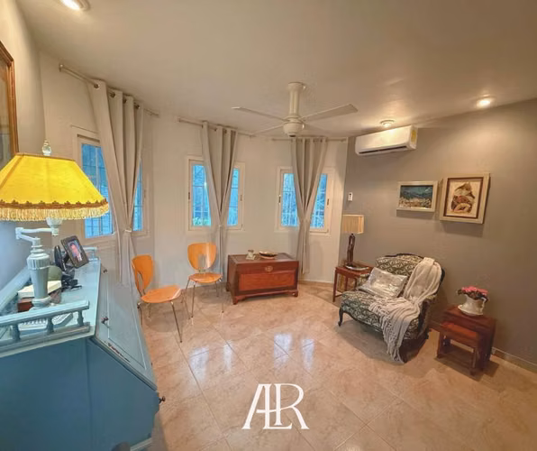 Vendo Casa Unifamiliar en Esquina con piscina privada en Betania, Dos Mares