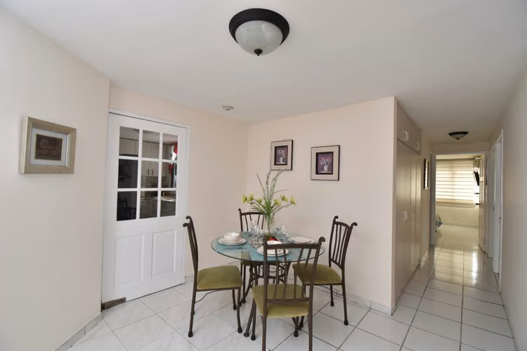 VENTA! Céntrico – Apartamento de 3 recámaras con excelente distribución