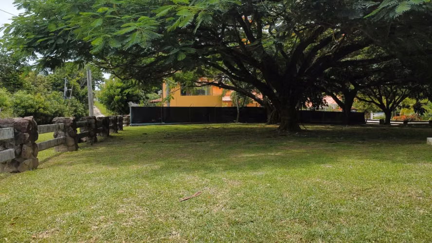 VENTA DE TERRENO EN PUNTA BARCO