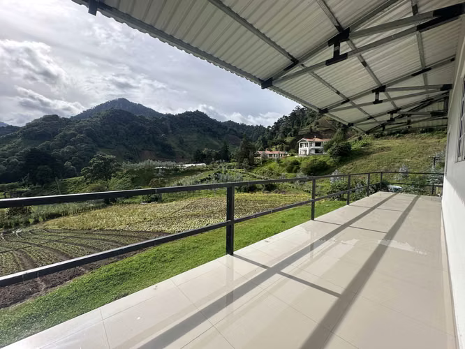 SE ALQUILA APARTAMENTO AMOBLADO EN CERRO PUNTA