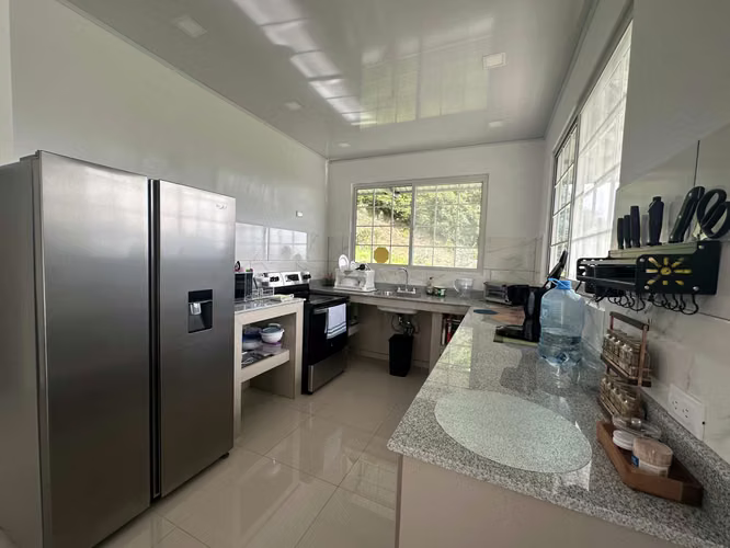 SE ALQUILA APARTAMENTO AMOBLADO EN CERRO PUNTA