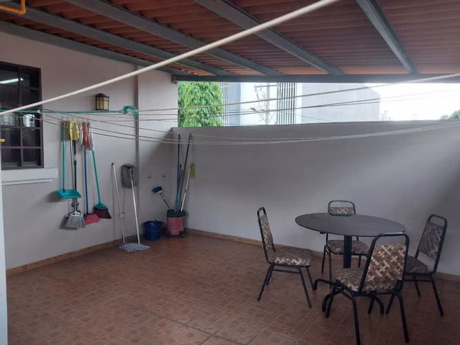 Se VENDE casa en El Carmen!