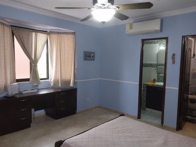 Se VENDE casa en El Carmen!