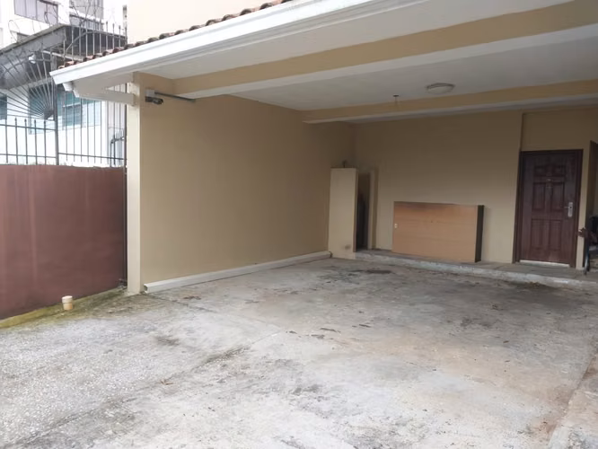 Se VENDE casa en El Carmen!