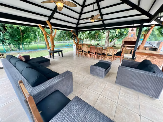 CORONADO CLUB DE GOLF CASA EN VENTA