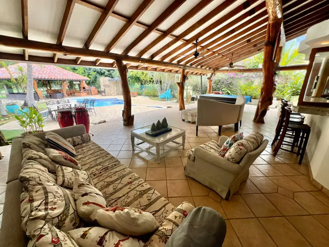 CORONADO CLUB DE GOLF CASA EN VENTA