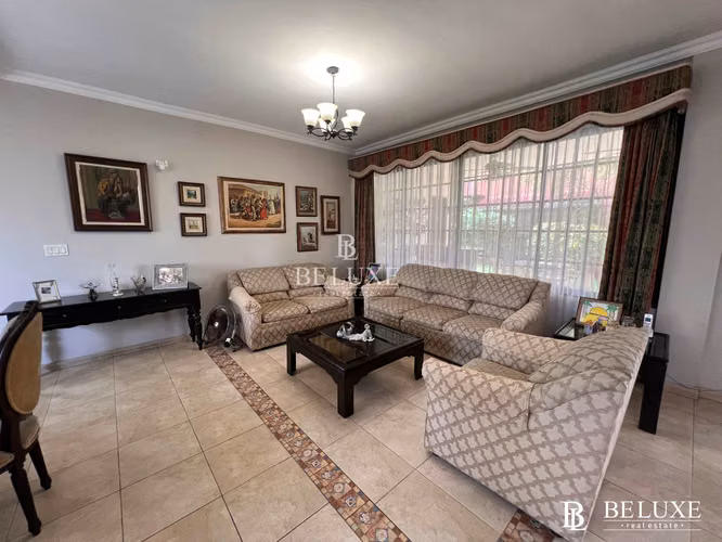 VENTA DE CASA INDEPENDIENTE Y MODERNA EN EL CARMEN (13)
