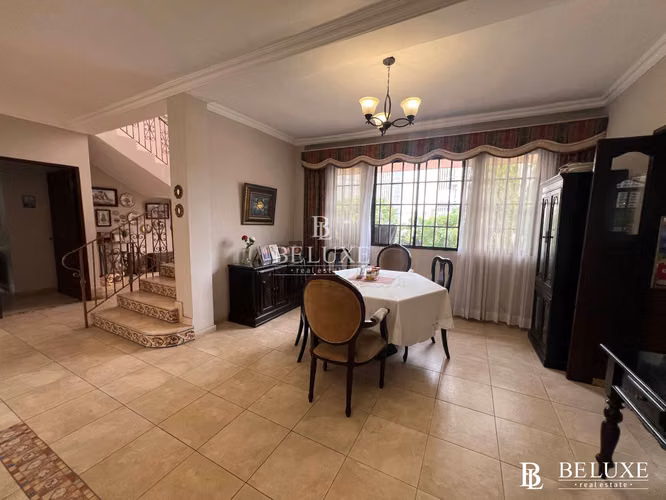 VENTA DE CASA INDEPENDIENTE Y MODERNA EN EL CARMEN (13)