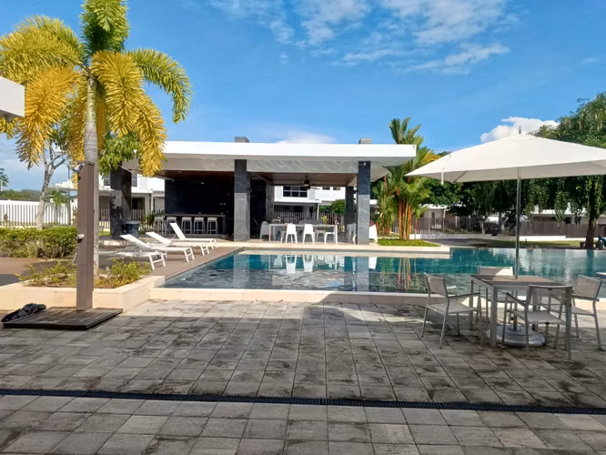 Alquiler de casa amoblada en Brisas del Golf Norte – $1,600 negociable