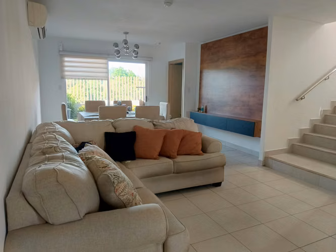 Alquiler de casa amoblada en Brisas del Golf Norte – $1,600 negociable