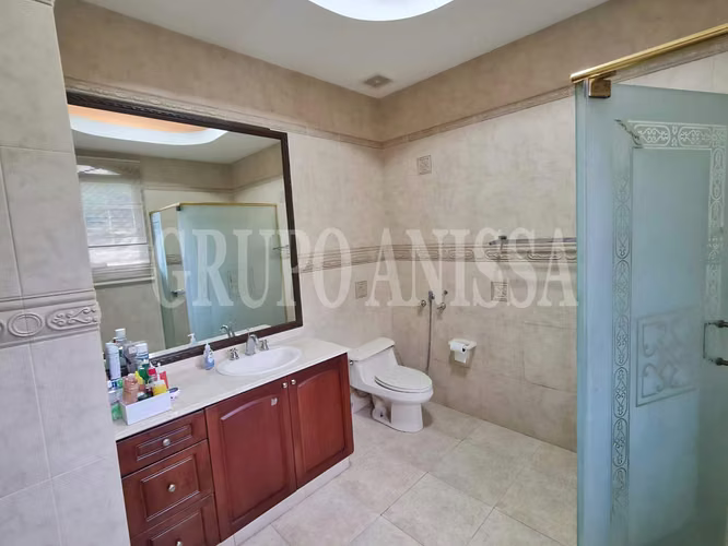 Se Vende Impresionante Casa en Club del Golf - Brisas del Golf - Imagen 14