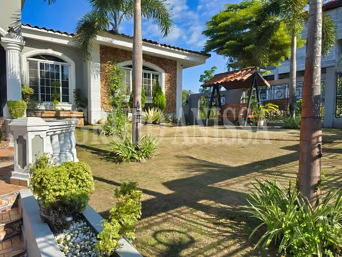 Se Vende Impresionante Casa en Club del Golf - Brisas del Golf - Imagen 20