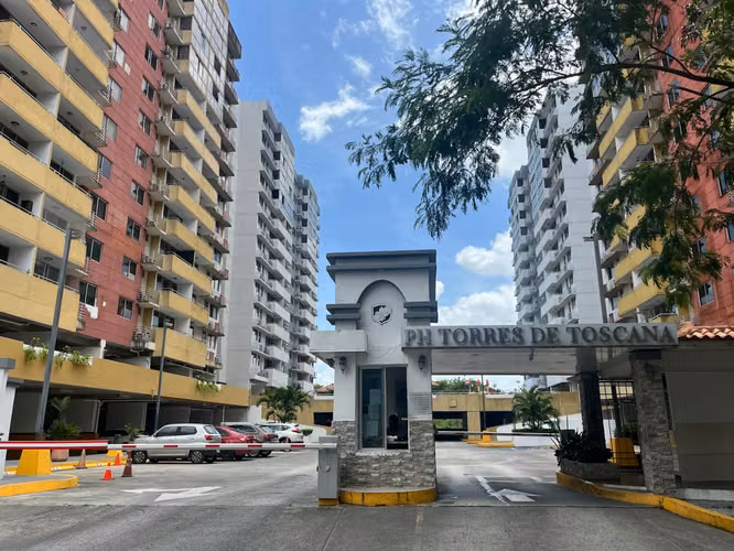 Bank Sells Apartment in P.H. Torres de Toscana