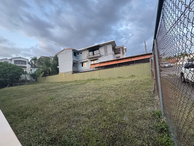 VENDO TERRENO EN ALTOS DE PANAMA 600M2