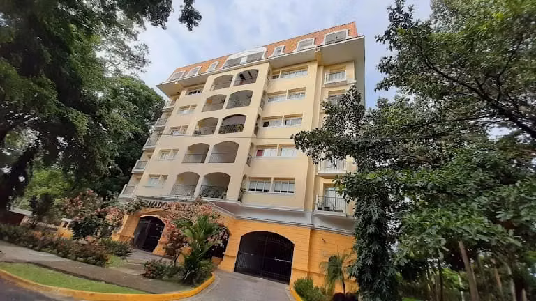 Melissa Foster Luxury Vende Hermoso Apartamento en Ancón Ph Amador Hill. MFR1721