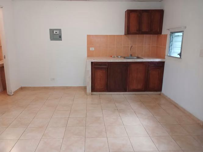 ALQUILER DE APARTAMENTOS TOTALMENTE INDEPENDIENTES EN AREA FRESCA TRANQUILA Y SEGURA - Imagen 7
