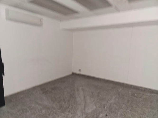 Banco vende local comercial en Torre Comosa, Obarrio
