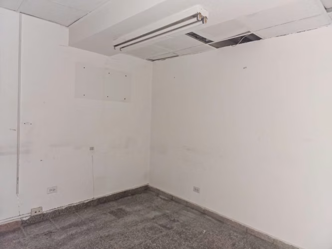 Banco vende local comercial en Torre Comosa, Obarrio