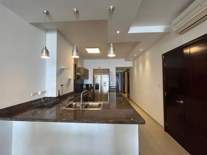 Venga hermoso apartamento en Avenida Balboa - Imagen 6