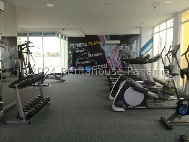 Venta de Apartamento de 81 m2 en PH Metropolitan Park, Vía España 26-3747GG