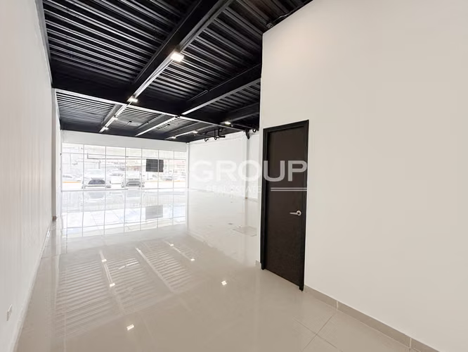 Oportunidad – Local Comercial en Galería Cincuentenario