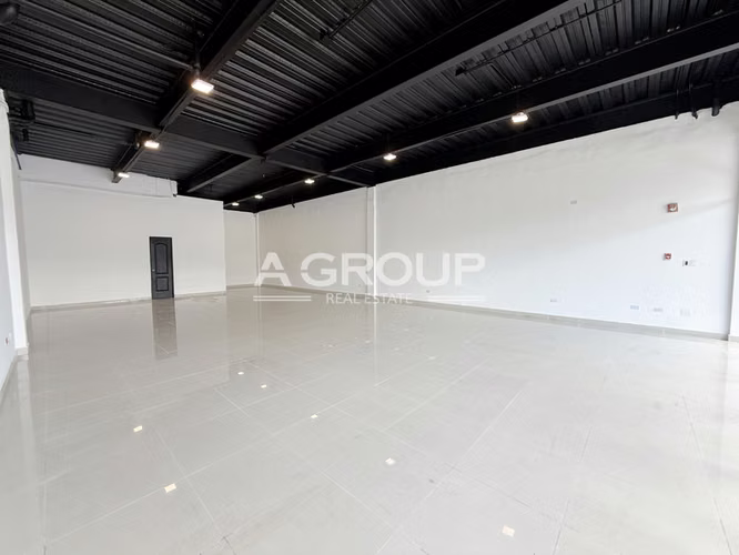 Oportunidad – Local Comercial en Galería Cincuentenario