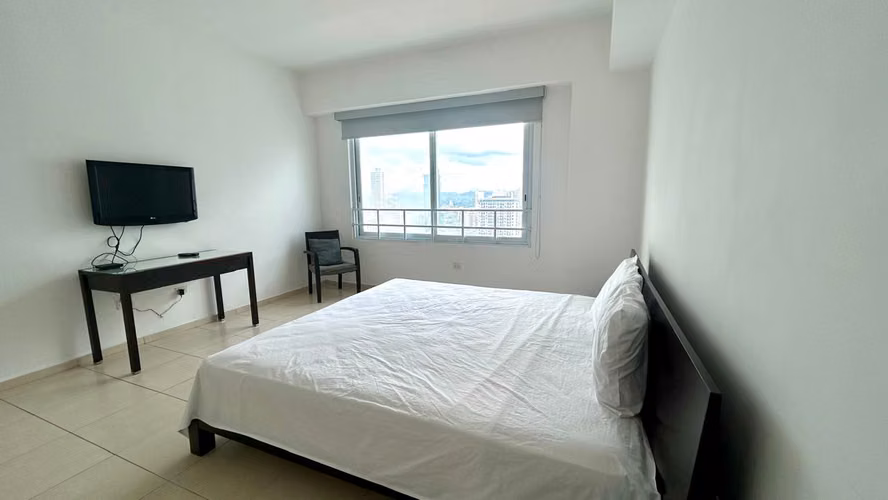 Apartamento EN VENTA, primera linea de la Ave. Balboa - Imagen 5