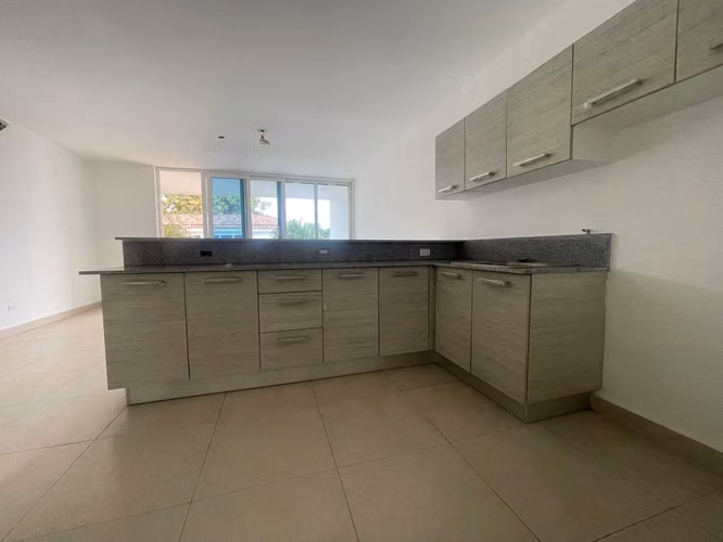 VENTA DE APARTAMENTO EN PH RIOMAR, SAN CARLOS (26)