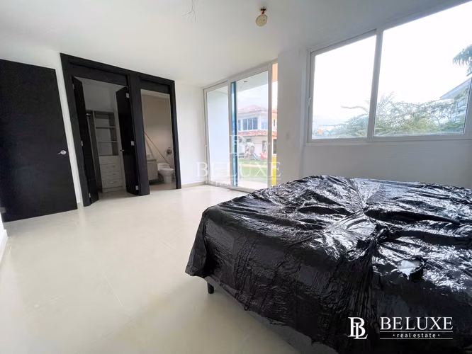 VENTA DE APARTAMENTO EN PH RIOMAR, SAN CARLOS (26)