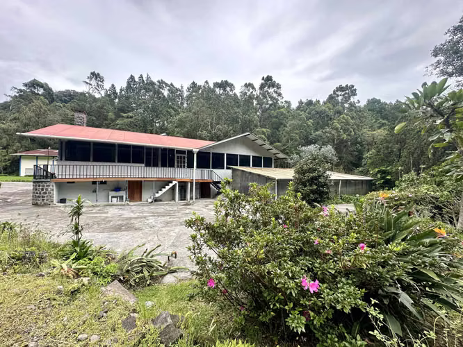 SE VENDE AMPLIA PROPIEDAD EN 5 HECTAREAS JUNTO AL RIO EN TIERRAS ALTAS