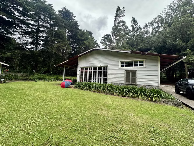 SE VENDE AMPLIA PROPIEDAD EN 5 HECTAREAS JUNTO AL RIO EN TIERRAS ALTAS
