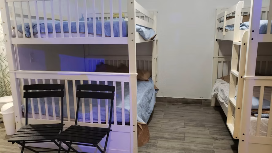 Se alquila por noche casa de playa con piscina en coronado