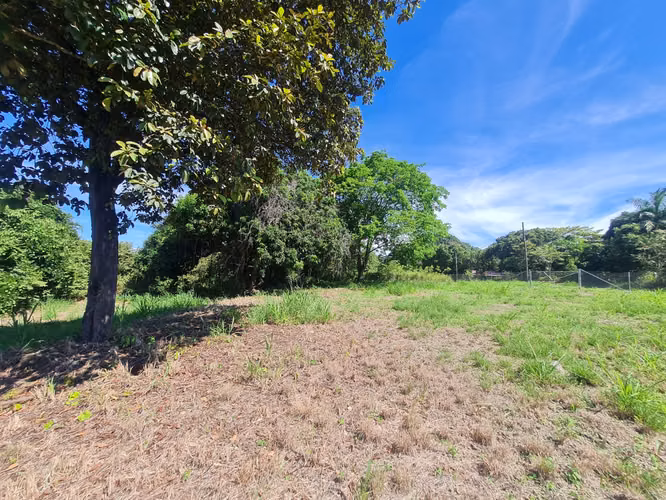 VENDO LOTE SANTA CLARA 2,345 m2  Interamericana Frente 80 mt.