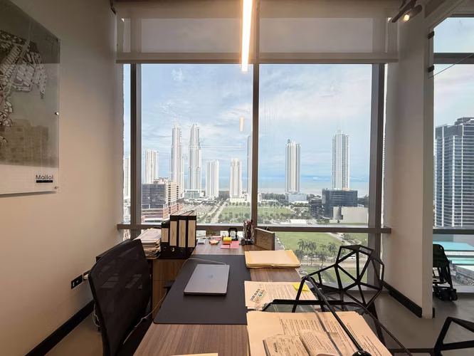VENTA DE OFICINA EN COSTA DEL ESTE