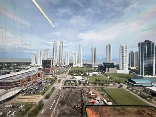 VENTA DE OFICINA EN COSTA DEL ESTE